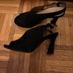 Naturalizer Sling-back Pump
